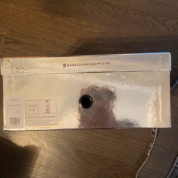 Brand new never worn Azalea Wang Fausta Denim Chap Boots - Picture 4 of 5